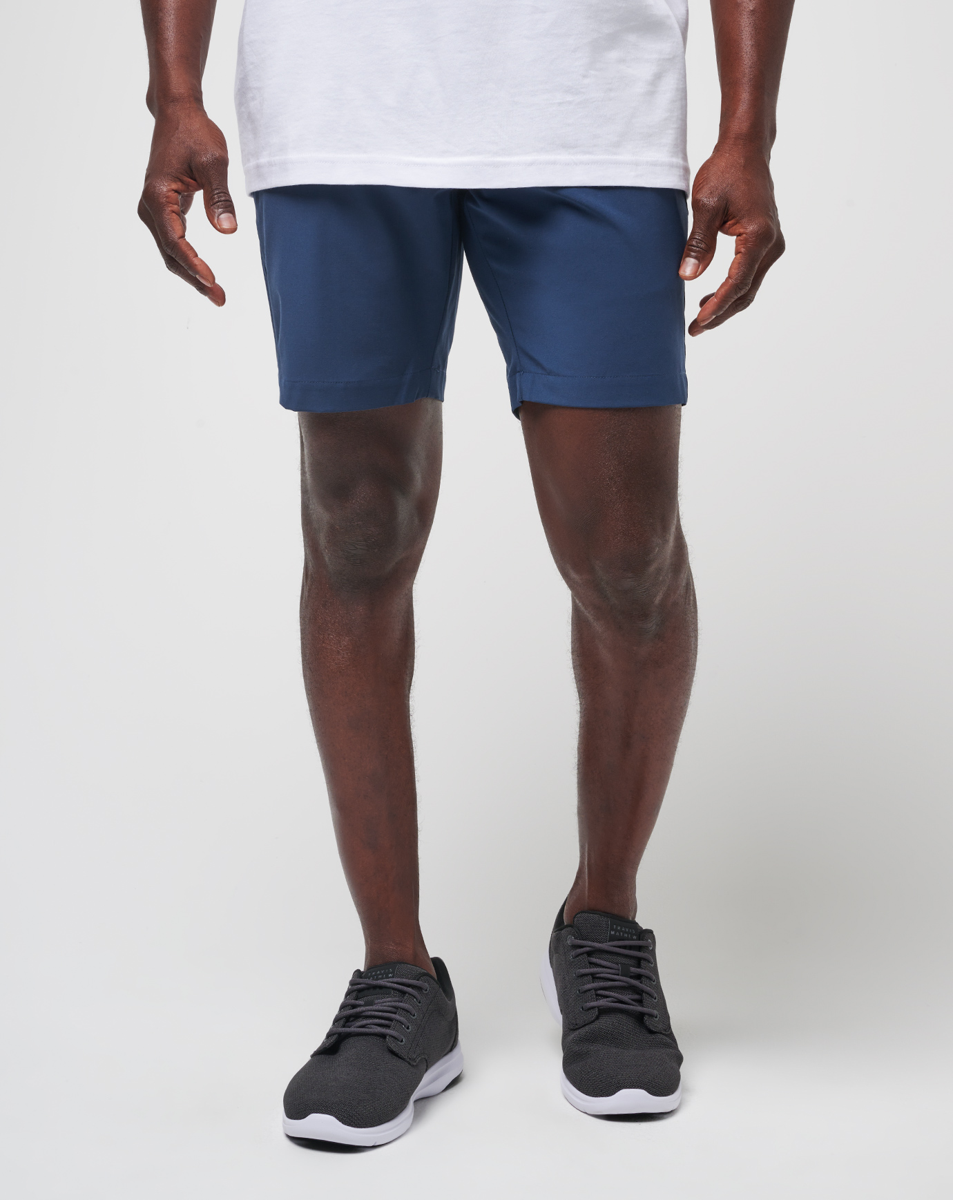 Tech Chino Short 8in