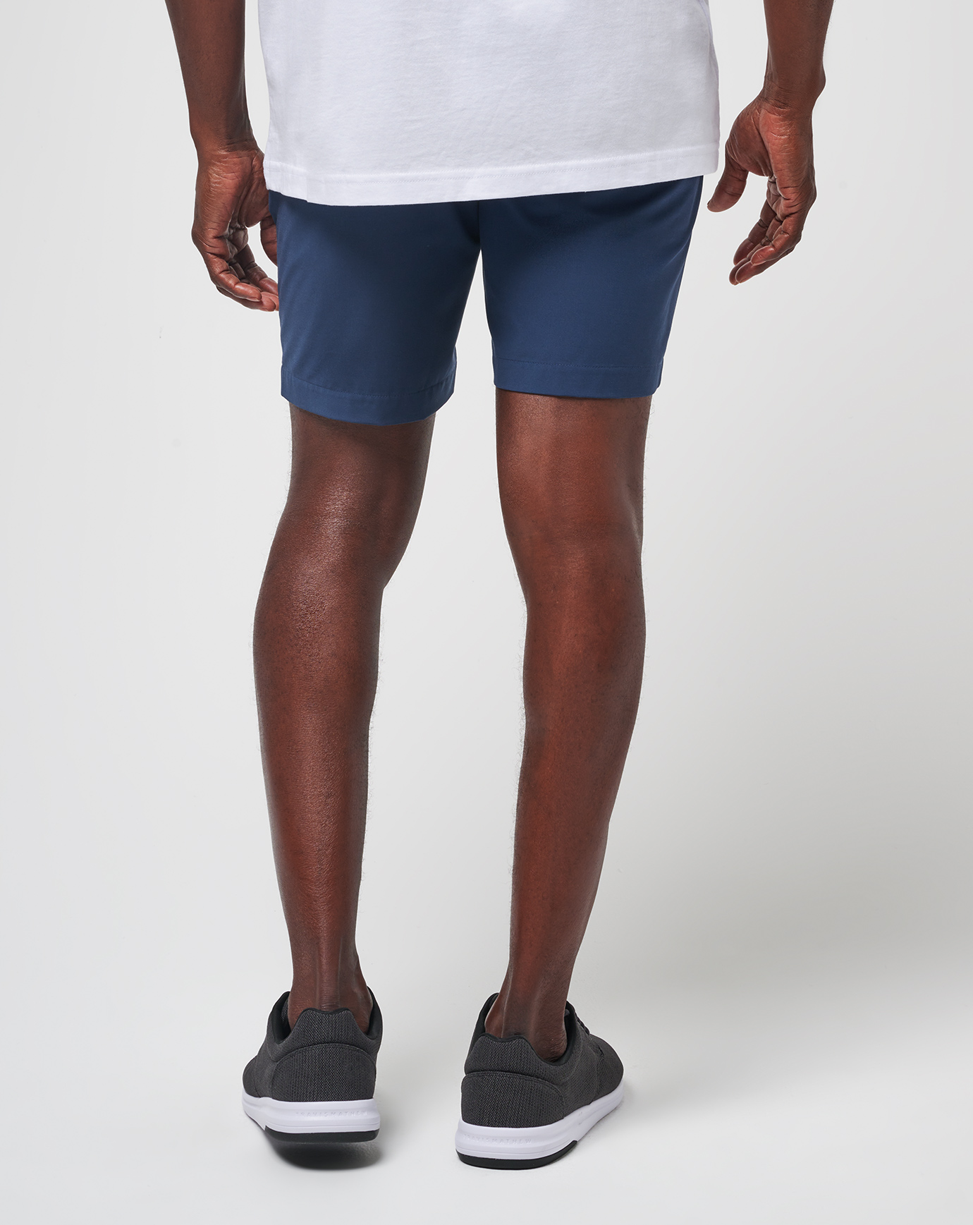 Tech Chino Short 8in