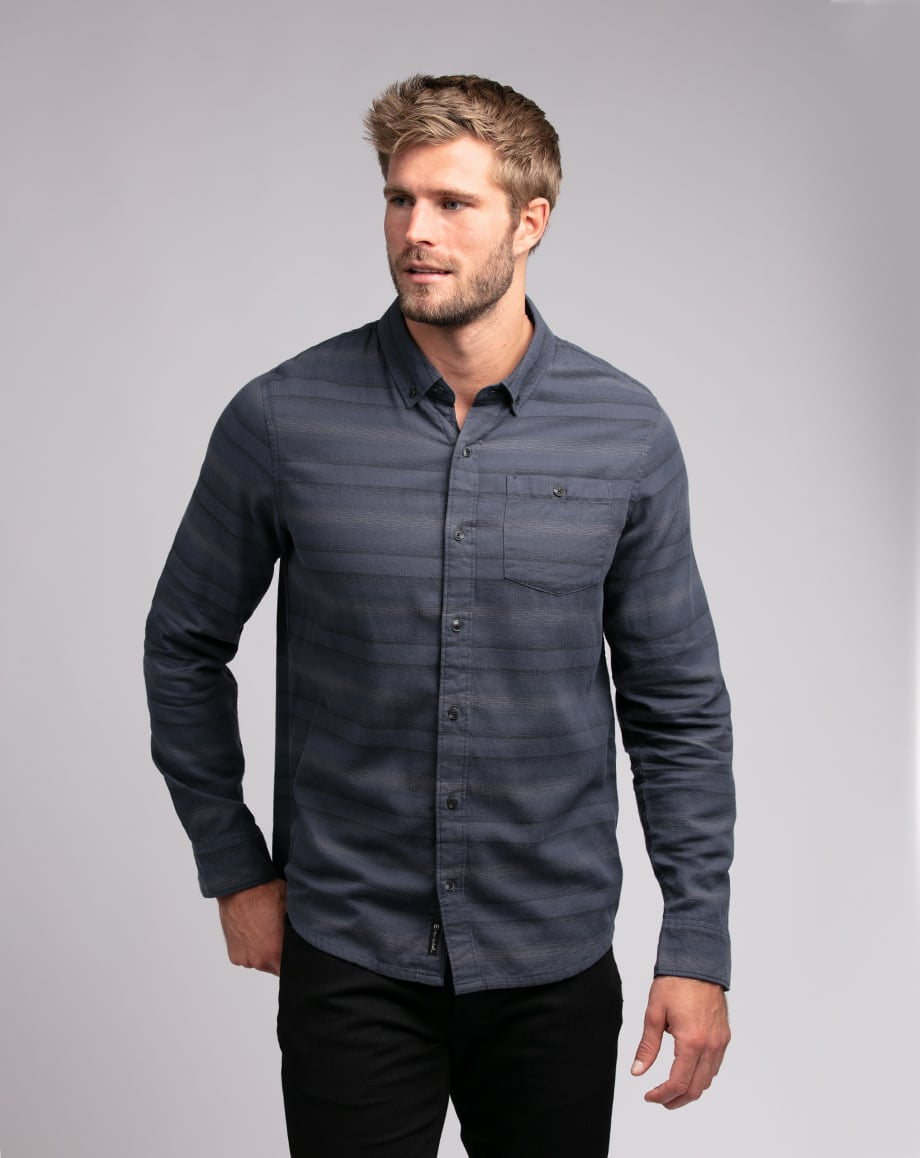 Vibrato Button-Up