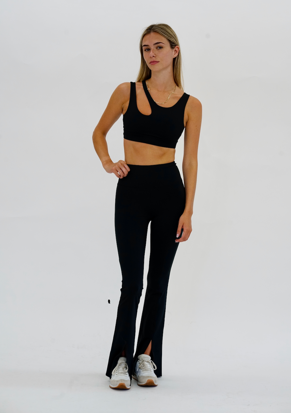 Cut Out Bootcut Legging