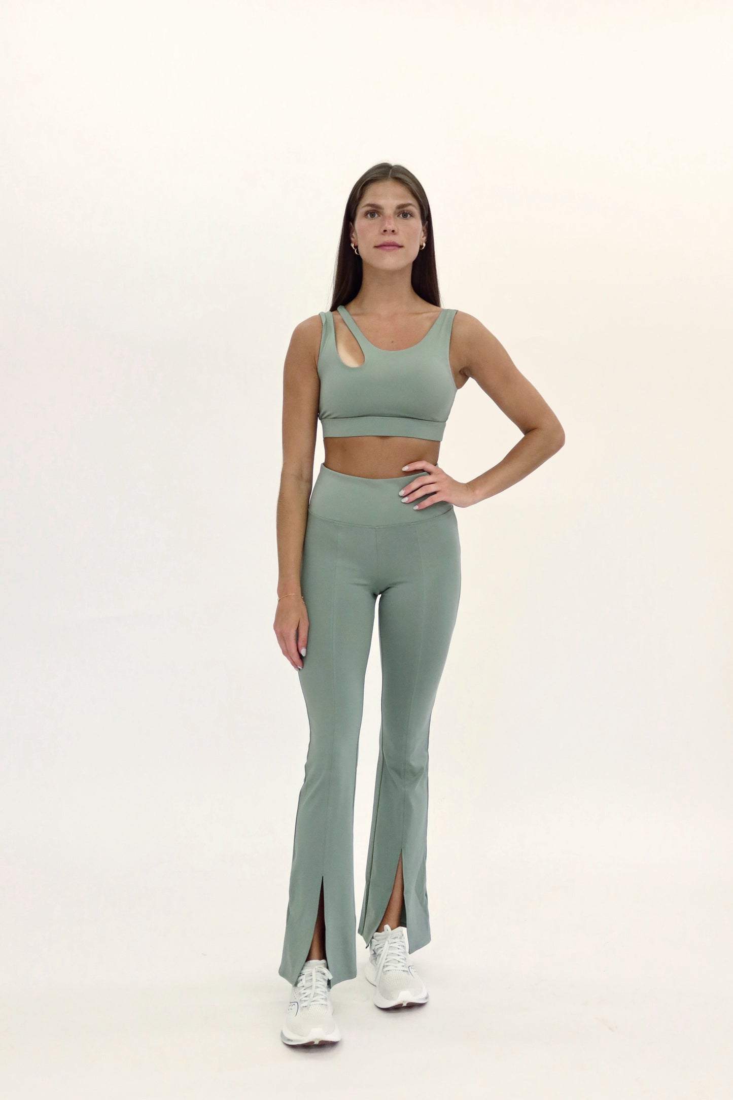 Cut Out Bootcut Legging