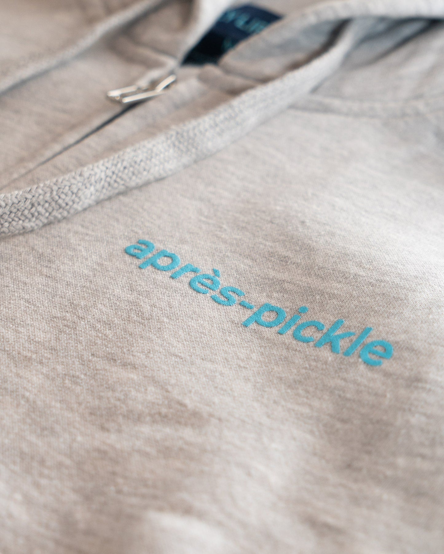 Après-Pickle Crop Fit Full Zip Hoodie